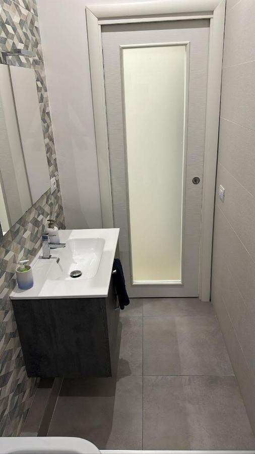 B&B Nicolai Centrale 巴里 外观 照片